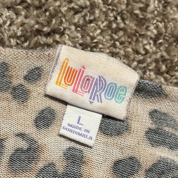 LuLaRoe animal print duster (long open fly-away front cardigan) size L - Picture 3 of 6